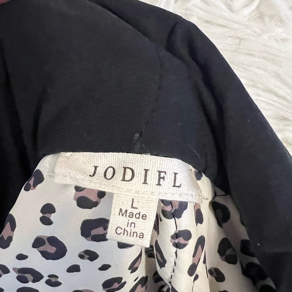 Reversible jacket - Picture 7 of 7